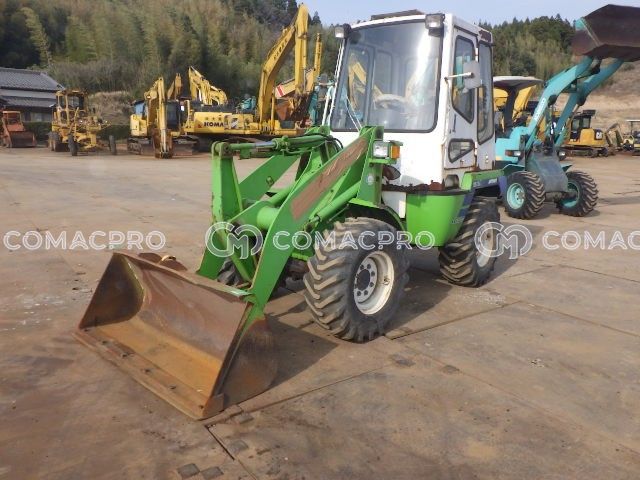 Máy xúc lật HITACHI ZW80-5B - 2008