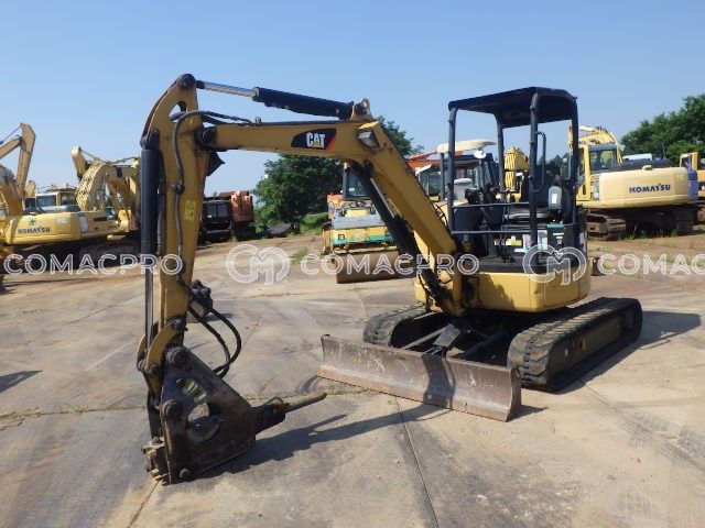 Máy xúc mini HITACHI ZX40UR-3 - 2015